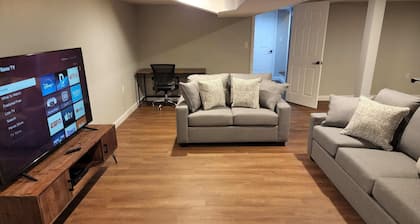 Clean, Covered Patio Grill, Ping-Pong, Fenced Yard