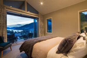 4 室のベッドルーム、アイロン / アイロン台、WiFi、ベッドシーツ