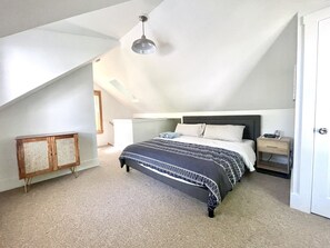 3 bedrooms, iron/ironing board, travel crib, WiFi