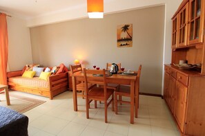 Dining - PORTIMÃO CLASSIC WITH POOL by HOMING (Portimão)