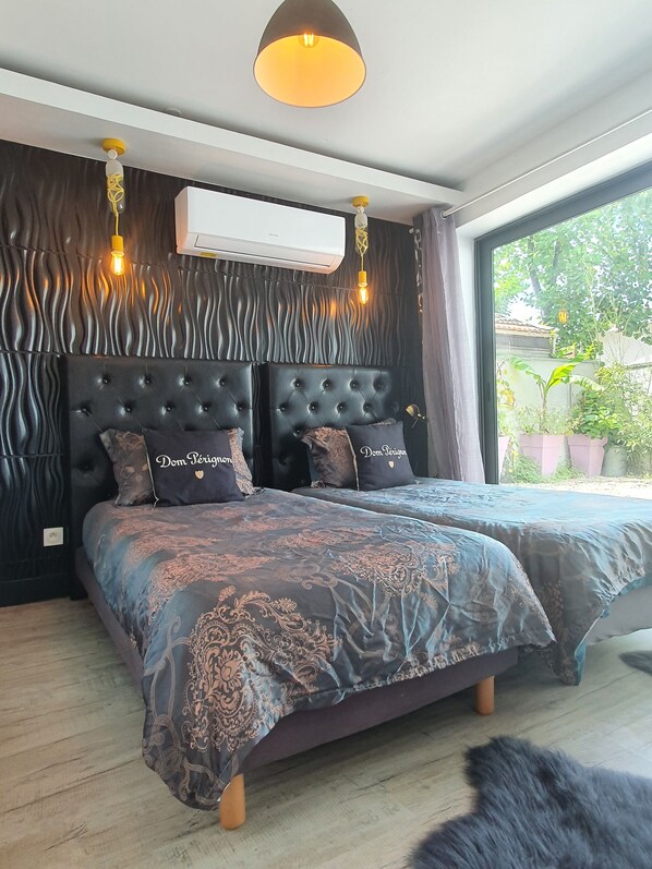 6 عدّة غرف نوم ومكتب ومكواة/لوح كي وواي فاي مجانًا