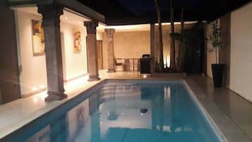 Piscina a l'aire lliure