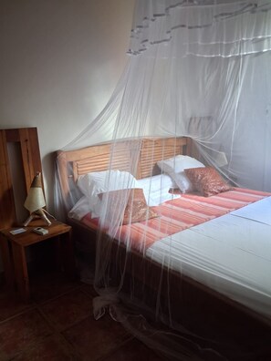 5 bedrooms, iron/ironing board, travel crib, free WiFi