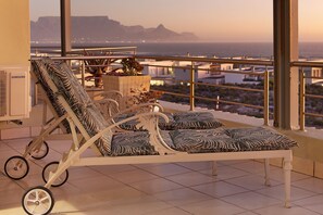 Apartment (3 Bedrooms) | Interior - Penthouse F23 Seaside Village (Cape Town)