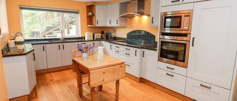 平房 | 私人廚房 | 電冰箱、洗碗機、電熱水壺、烤麵包機