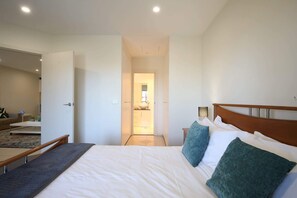 3 bedrooms, iron/ironing board, travel crib, WiFi