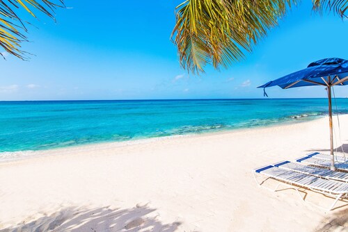 Beach Living at Discovery Point Club