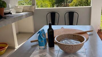 House | Outdoor dining