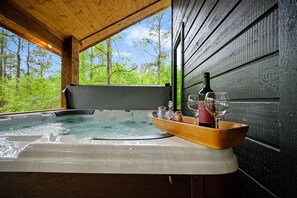 Bain à remous extérieur