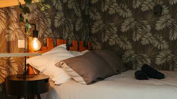 1 Schlafzimmer, Schreibtisch, BĂŒgeleisen/BĂŒgelbrett, WLAN