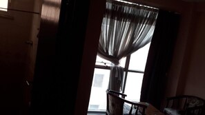 Room - Roza Hotel (Addis Ababa)