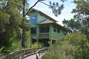Exterior - Renovated 2 Br Sleeps 5 With Free Guest Passes (Fripp Island)