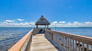 Property grounds - Modern and Coastal 3212 is Across from Pool (Tavernier)