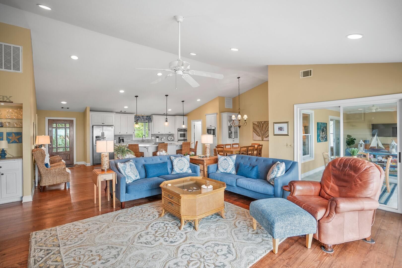 House, Multiple Beds, Kitchen, Ocean View | Living area