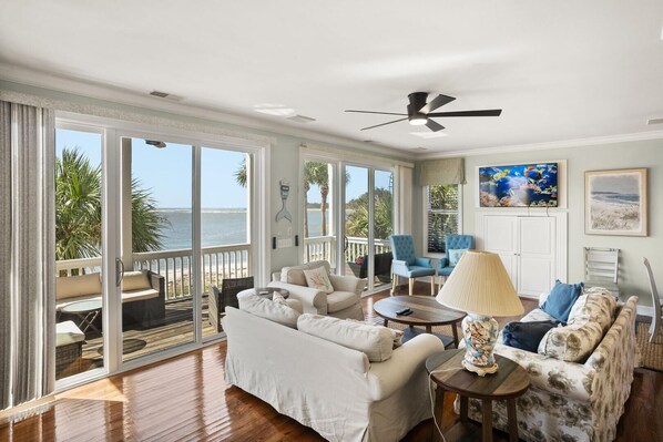 House, Multiple Beds, Balcony, Ocean View | Living area - 12 Sea Mist (Fripp Island)