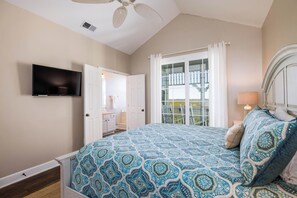 House, Multiple Beds, Balcony (15 Quarterdeck Lane) | 3 bedrooms, individually decorated, individually furnished, bed sheets - Charleston-style Row House Featured on Hgtv w/ Wifi & Creek Views (Fripp Island)