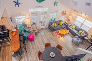 House, Multiple Beds, Balcony, Partial Sea View | Living area - 16 Davis Love (Fripp Island)