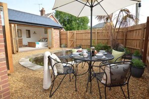 Cottage | Balcony - The Knox - Beautiful Two Bed Cottage Near Orford (Woodbridge)
