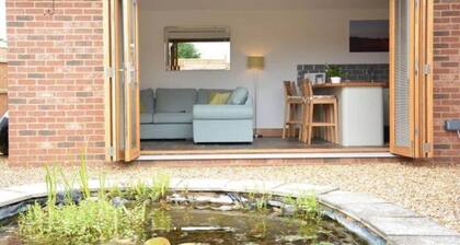 The Knox - Beautiful Two Bed Cottage Near Orford