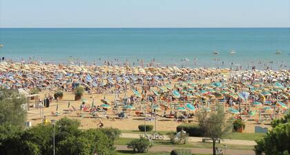 Terraced villa in quiet area Bibione Pineda