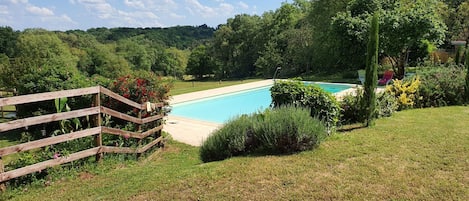 Piscine extérieure, piscine chauffée