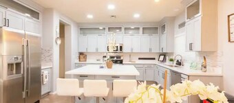 heated Private pool 5bd 3 ba 3 garage Laveen