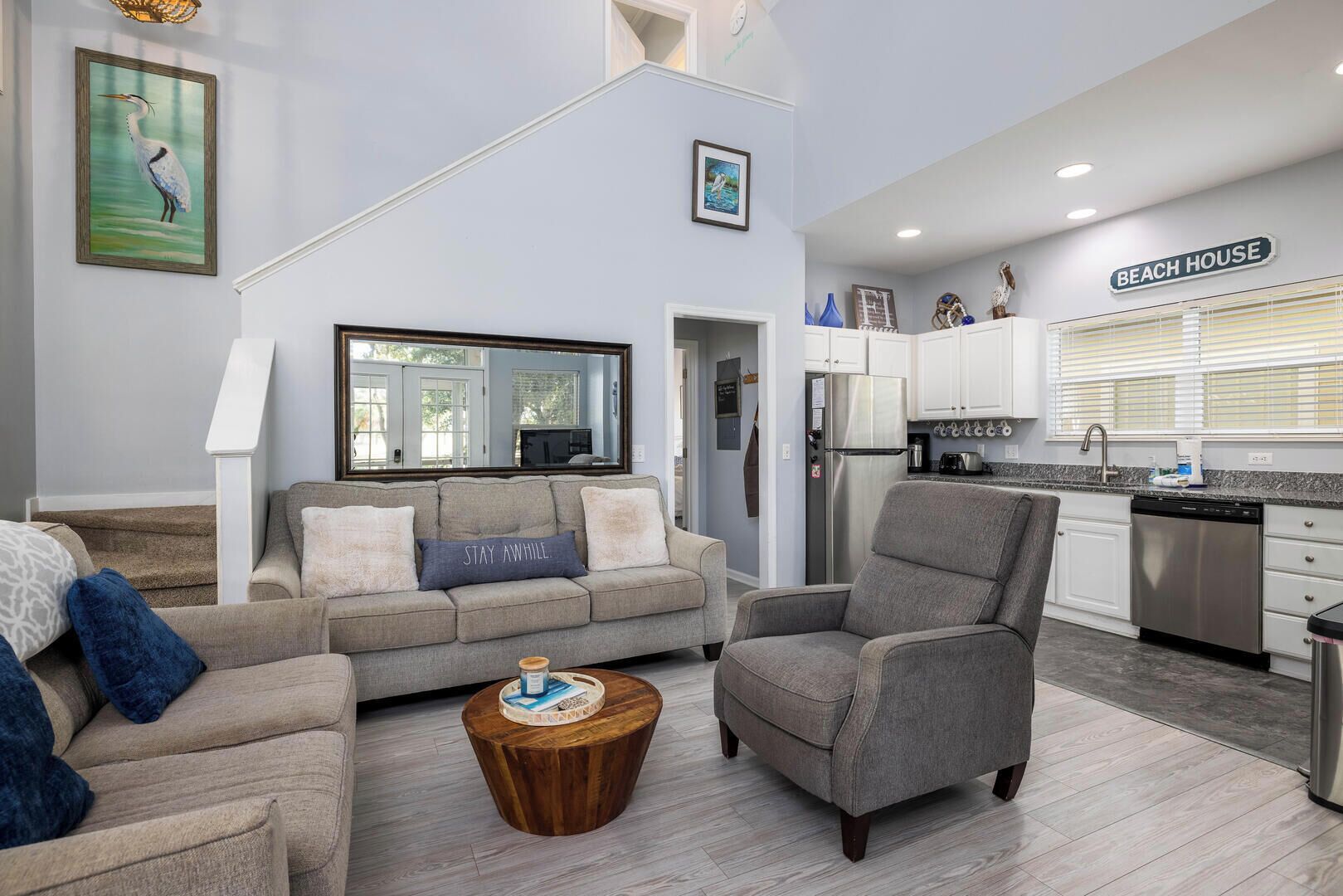 Cottage, plusieurs lits, balcon, vue golf | Coin séjour