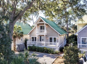 Exterior - Newly Updated Cottage w/ Amazing Golf Course Views - Near Marina & Beach (Fripp Island)