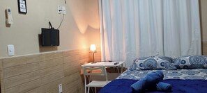 Suite Confort | 1 habitación, ropa de cama hipoalergénica y escritorio 