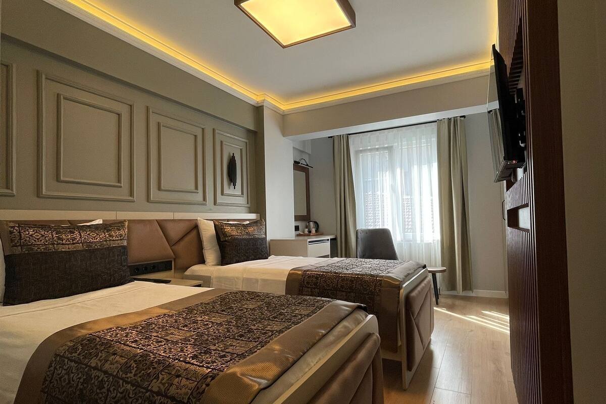Standard Double or Twin Room | Egyptian cotton sheets, premium bedding, minibar, in-room safe