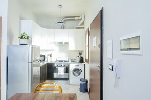 Fridge, microwave, oven, stovetop - Comfort, silence and greenery in the heart of Bologna (Bologna)