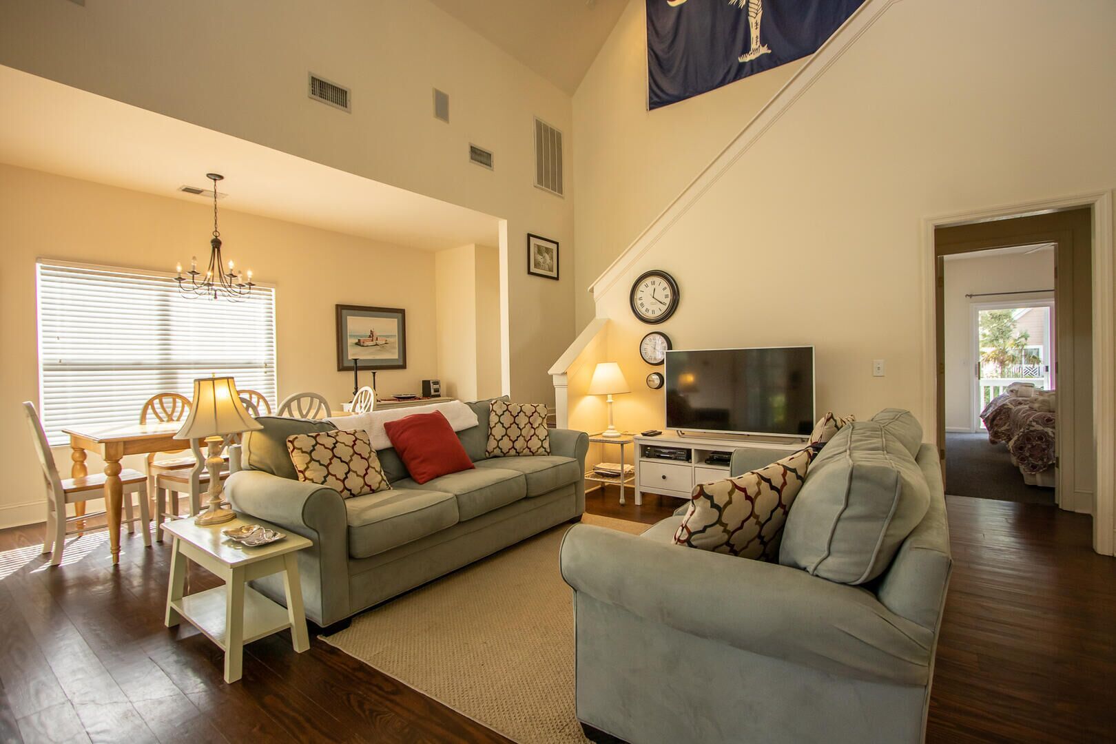 Cottage, Multiple Beds, Balcony, Golf View | Living area