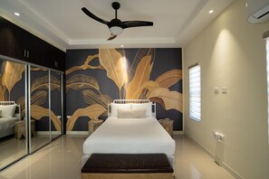 3 chambres, coffres-forts dans les chambres, bureau, Wi-Fi gratuit