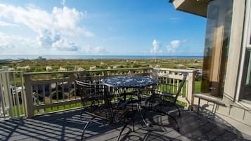 Khu ẩm thực ngoài trời