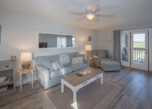 Condo, Multiple Beds, Kitchen | Living room