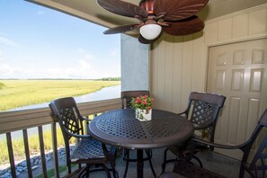 Appartement, 1 kingsize bed met slaapbank, keuken | Uitzicht vanaf balkon