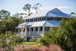 Exterior - Newly Updated Home w/ Fishing Dock & Marsh Views - Steps From Beach Club (Fripp Island)