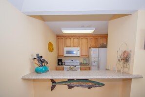 Condo, 1 Queen Bed with Sofa bed, Balcony | Private kitchen | Coffee/tea maker