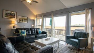 Villa, flere senger, balkong, hageutsikt | Oppholdsområde