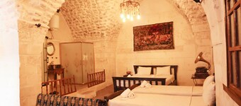 セリフパサコナクラリ