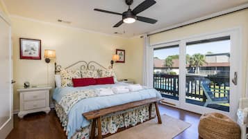 Condo, Multiple Beds, Balcony, Pool View