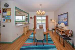 Dining - 367 Ocean Point Dr (Fripp Island)