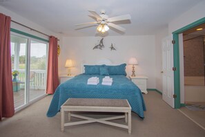 3 bedrooms, individually decorated, individually furnished, bed sheets - 367 Ocean Point Dr (Fripp Island)