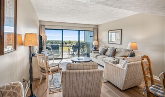 Casa, várias camas, cozinha, vista para o oceano | Área de estar