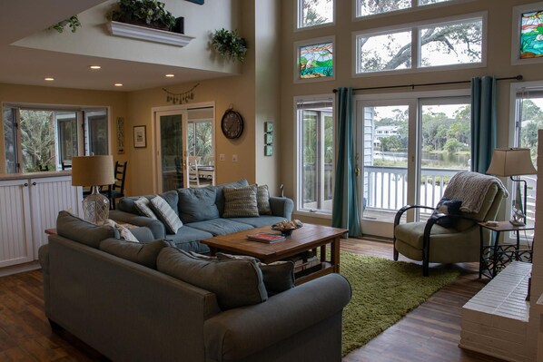 Casa, varias camas, cocina | Zona de estar