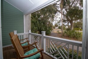 House, Multiple Beds, Kitchen, Golf View | Balcony view - 423 Wahoo Dr (Fripp Island)