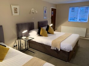 Standard Double or Twin Room - Castle View Hotel (Chepstow)