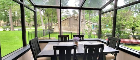 用餐
