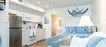 517 Sunsuite