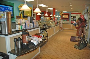 In-room dining - 527 Sunsuite (Fripp Island)